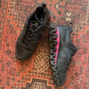 Reebok ‘Zigwild’ shoes sz 8